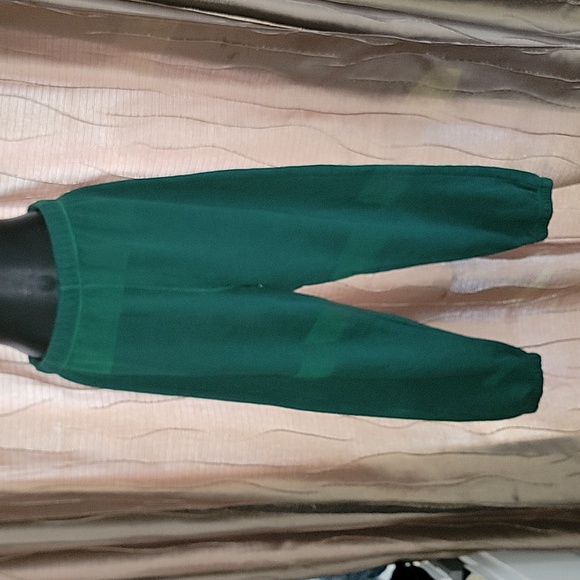 Reformation Classic Sweatpant in Pine Green - Picture 3 of 11